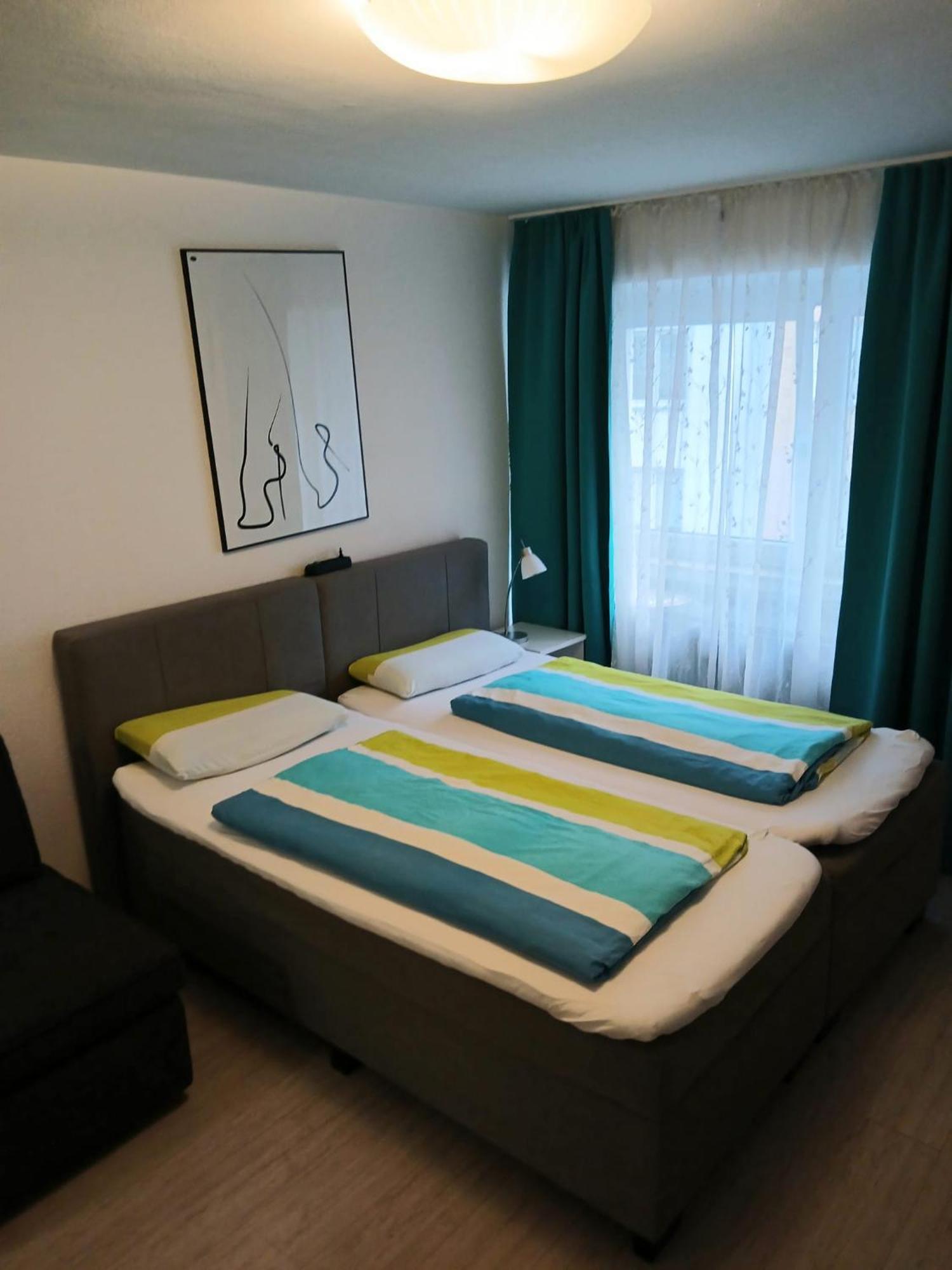 Apartments Jahnstrasse ดุสเซลดอร์ฟ ภายนอก รูปภาพ